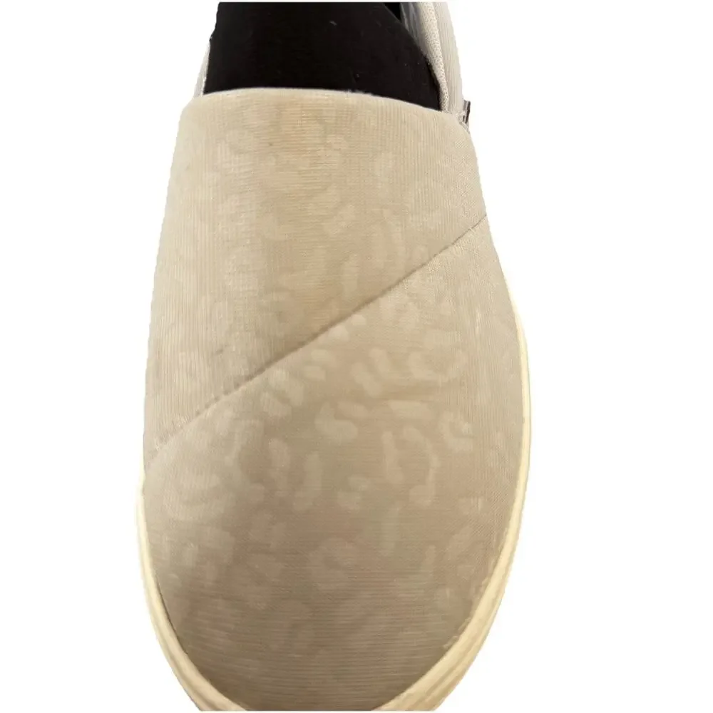 Reebok Women’s Slip On Sneaker Ghost Cheetah Print Tan U.S. 6 UK 3.5‎ EU 36